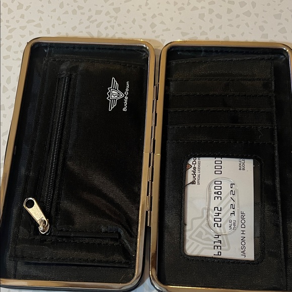 Cinderella and Prince Charming wallet. NWOT - Picture 4 of 4